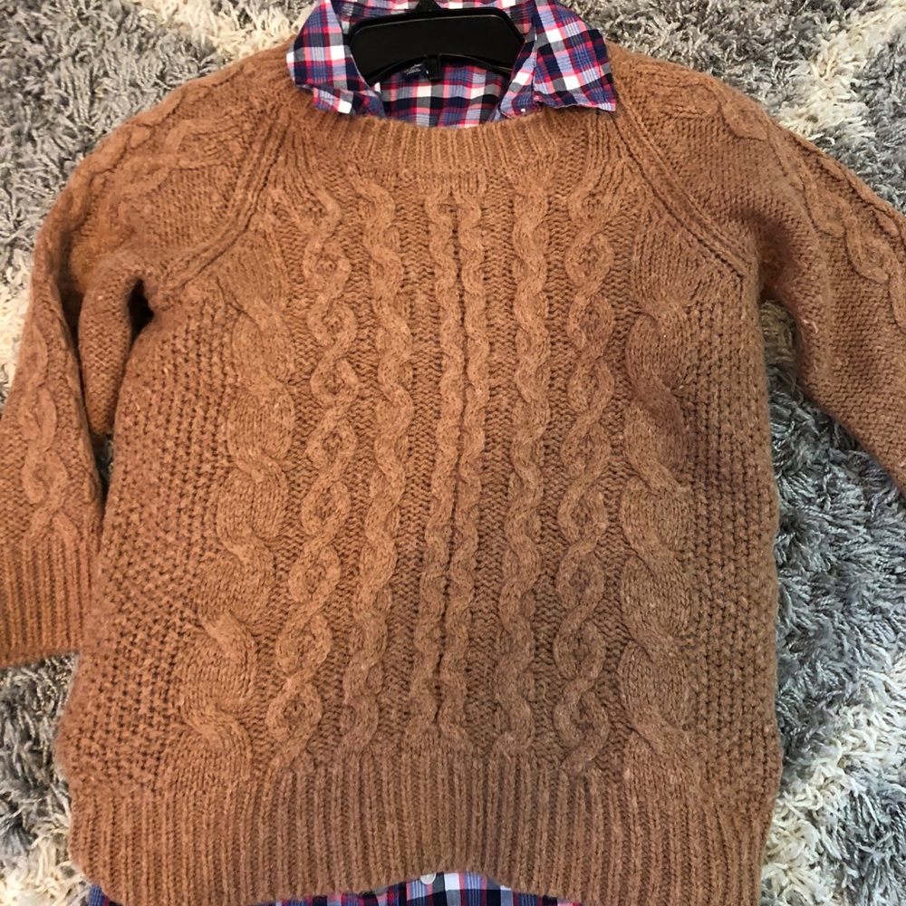 J crew tan cable knit sweater great for layering!!